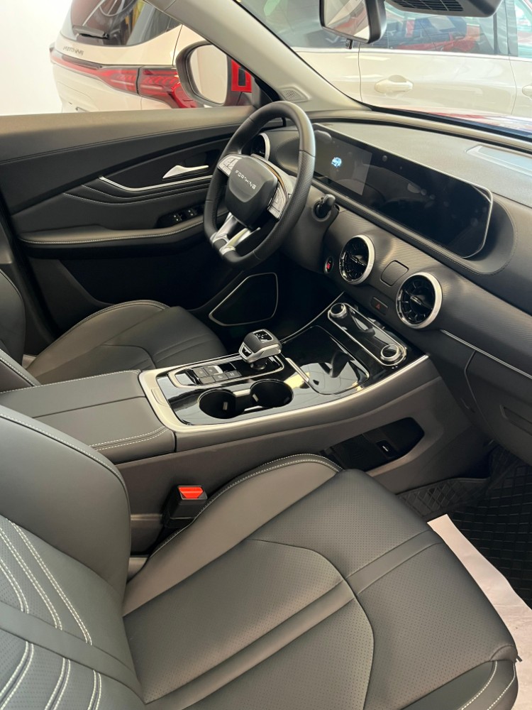 Forthing T5 5P 1,5 T 7AT Evo Premium — foto 4